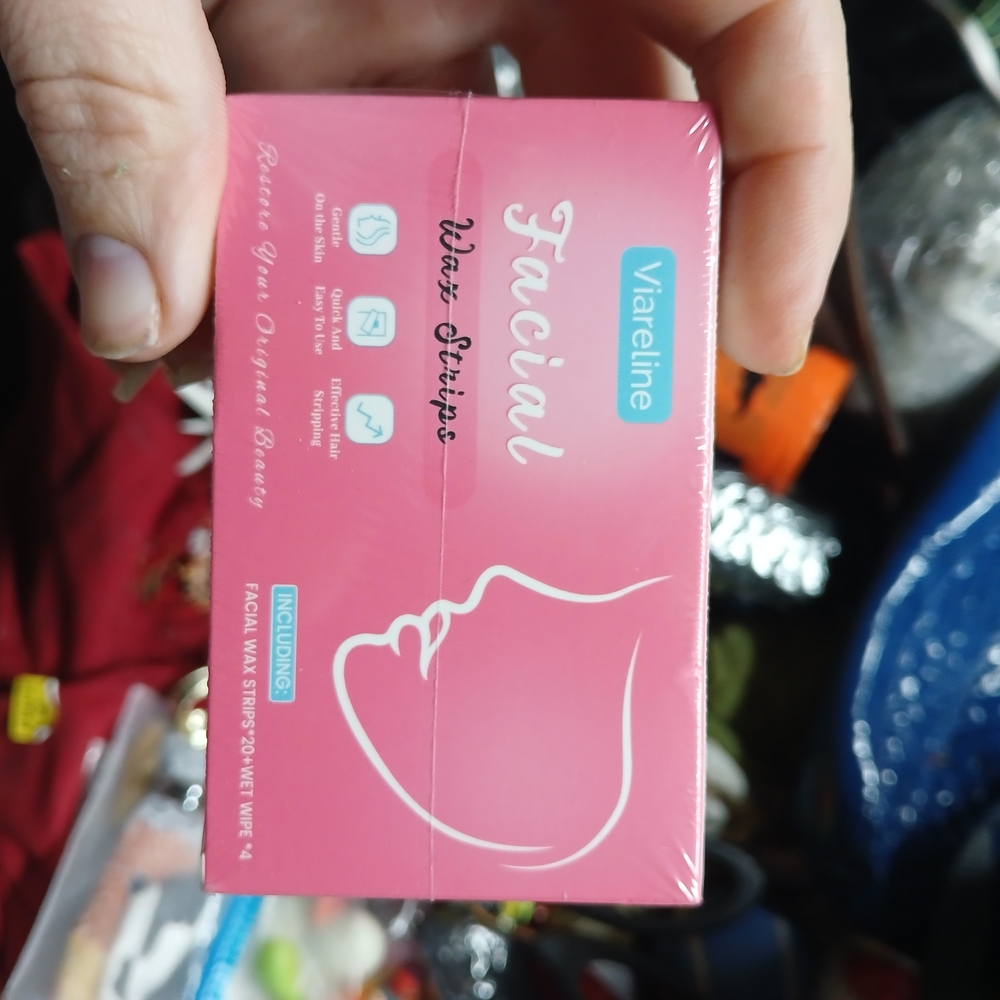 Pink Facial Wax Strips – Gentle At-Home Hair Removal